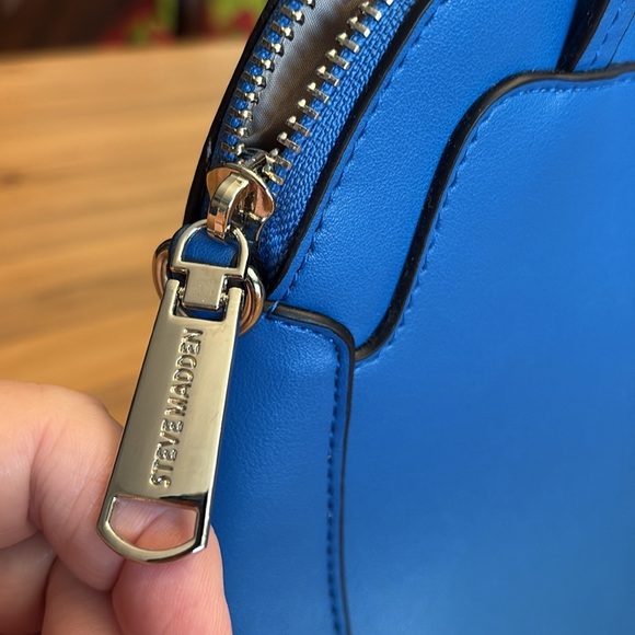 Steve Madden Sapphire Bag / Crossbody - Picture 11 of 11